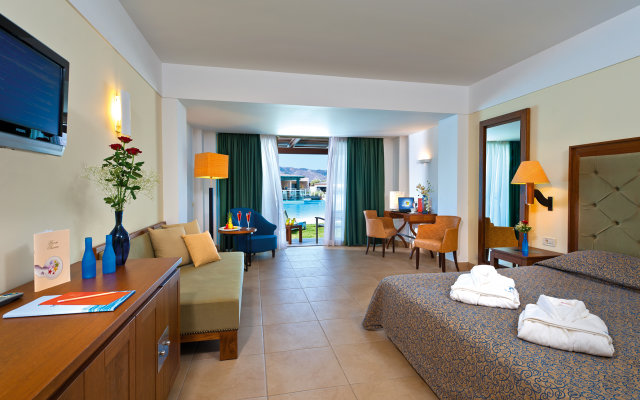 Отель Cavo Spada Luxury Resort & Spa