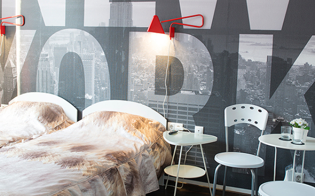 Red Mini-Hotel