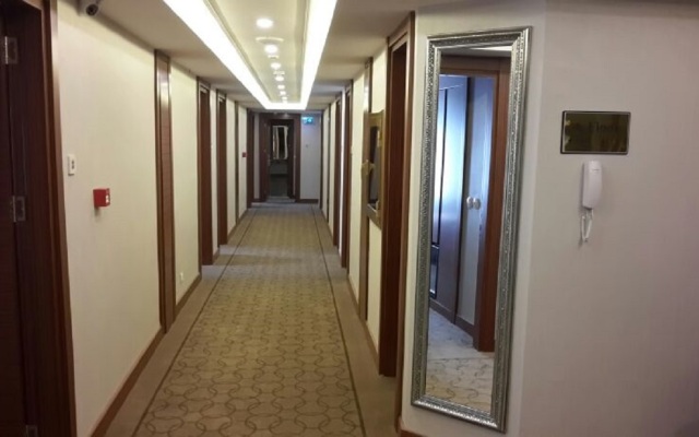 Glorious Hotel