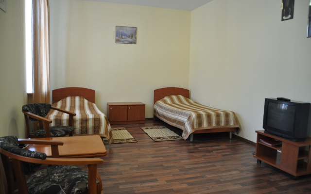 Tri Zvezdi Mini Hotel