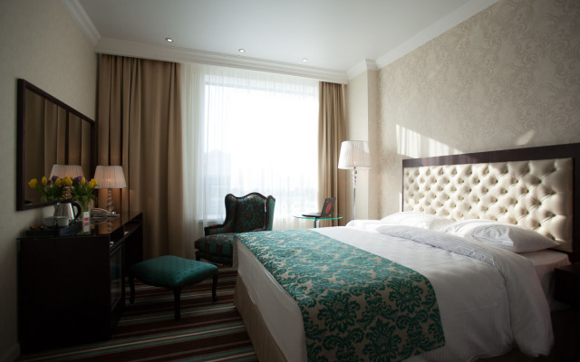 Отель Ramada by Wyndham Kazan City Centre