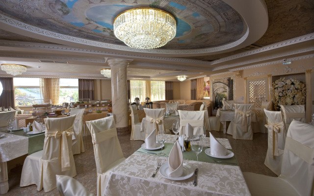 Amici Grand Hotel