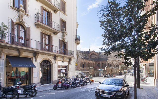 Апартаменты Thesuites Barcelona