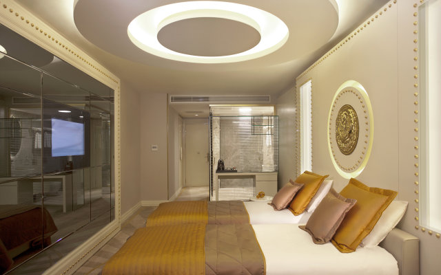 Sura Design Hotel and Suites 