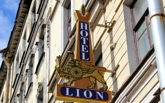 Lion Hotel