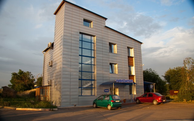 Maksimum Hotel