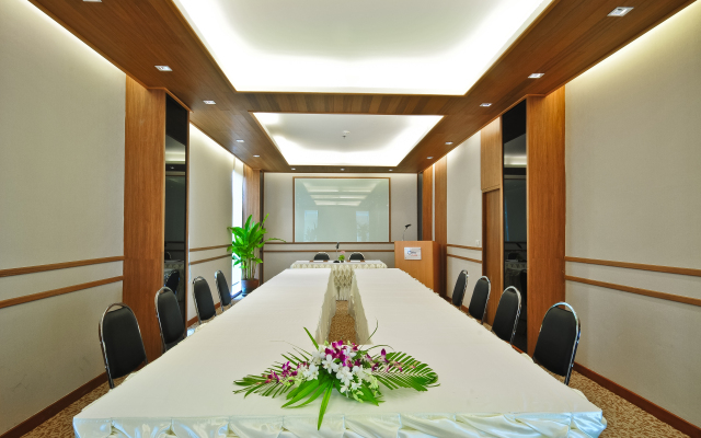 The ASHLEE Plaza Patong Hotel & Spa