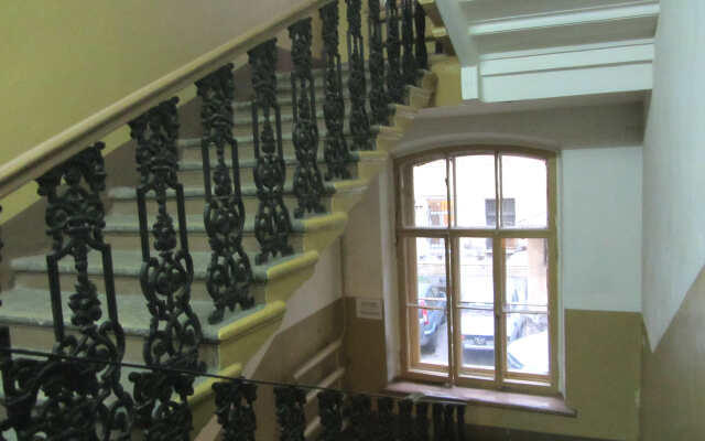 Old Flat Gostevoy Dom Na Vosstaniya