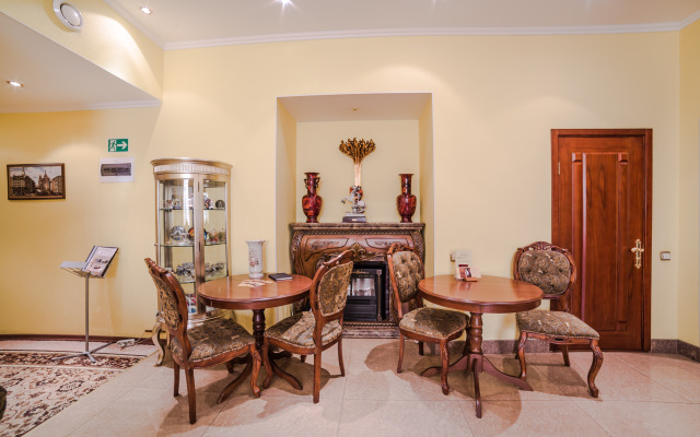Azhur Classic Mini-Hotel