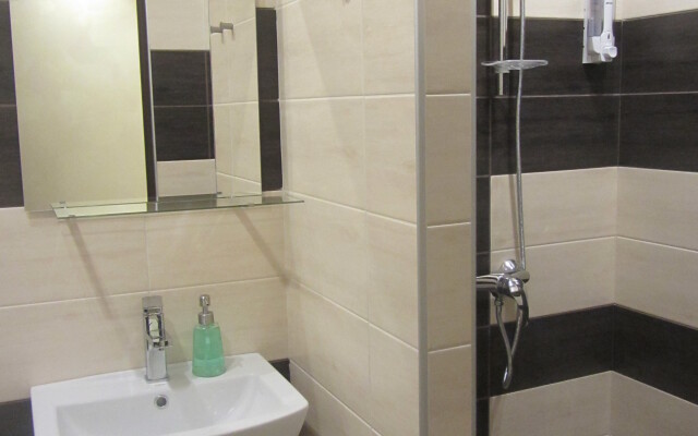 Duet Hotel