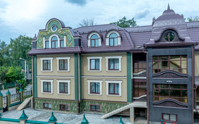 Barskie Polati Hotel