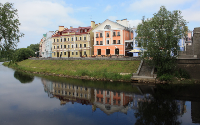 Zolotaya Naberezhnaya Hotel