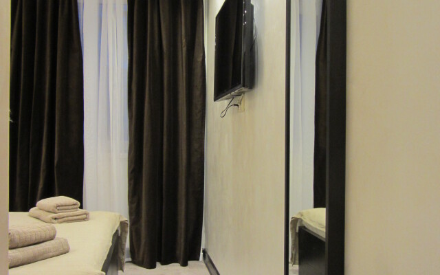 Duet Hotel