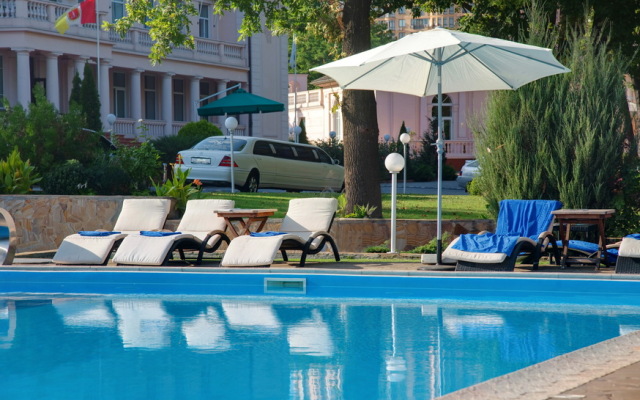 Arcadia Plaza Hotel