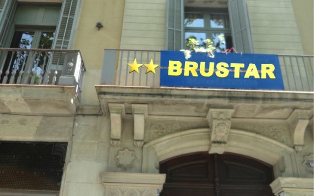 Отель BruStar Centric