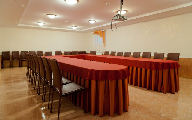 Отель Театральный