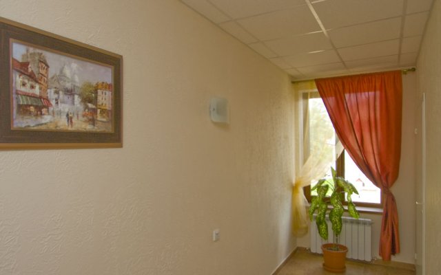 De Paris Guest House