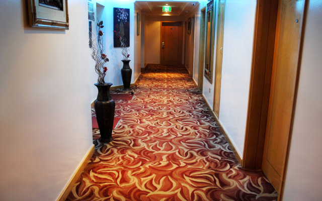 Kings Square Hotel