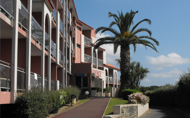 Mer Et Golf Apart-hotel