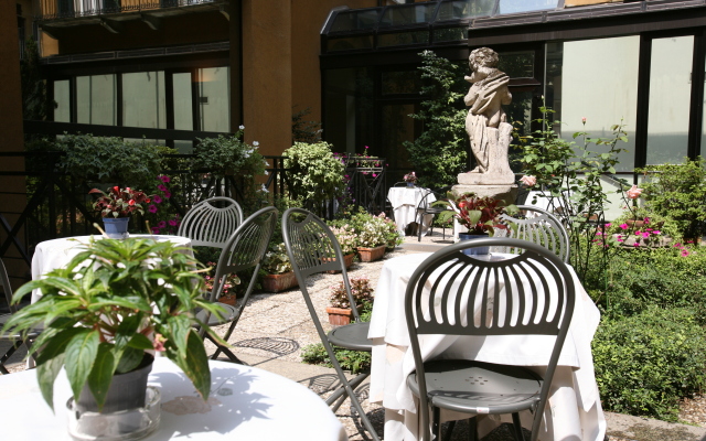 Sanpi Milano Hotel