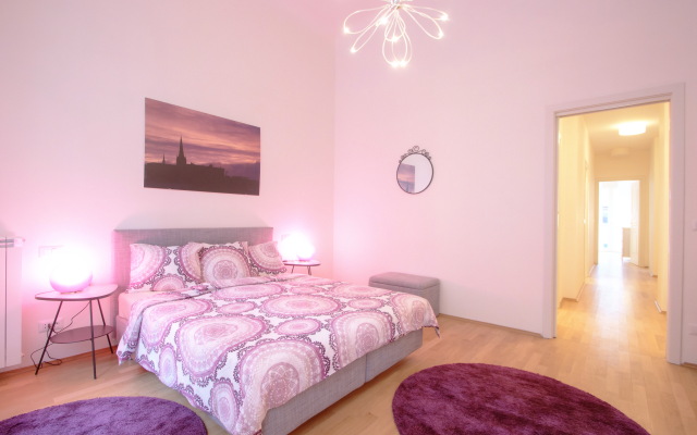 Manesova Apartment