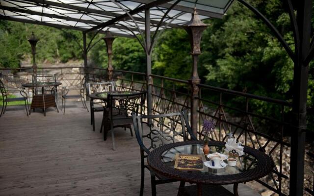Lavanda Country Club Hotel