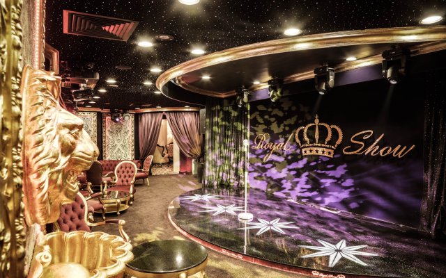 Royal Plaza Hotel