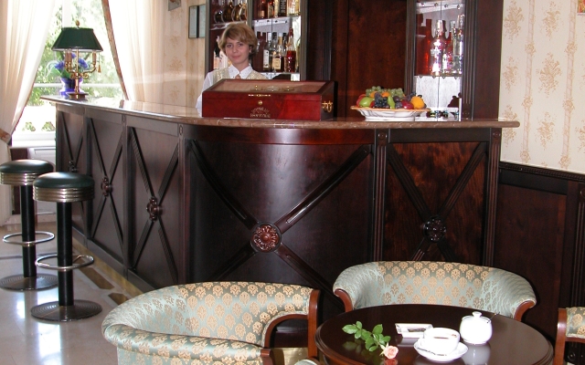 Arcadia Plaza Hotel