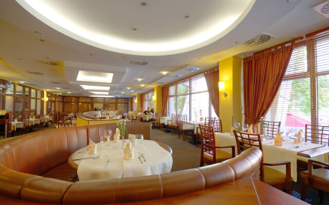 Qubus Hotel Legnica