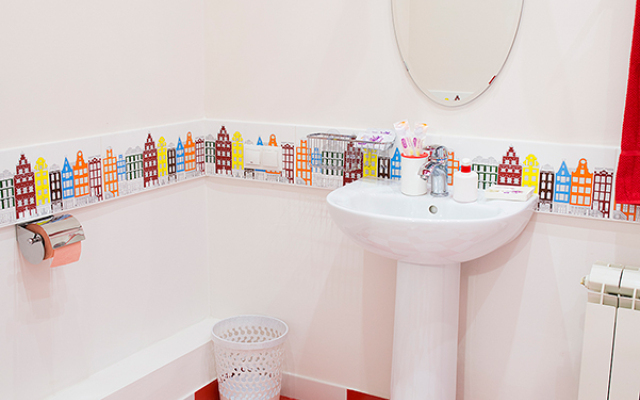 Red Mini-Hotel