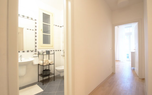 Manesova Apartment