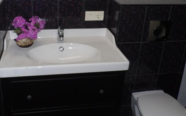 Hata Guest House