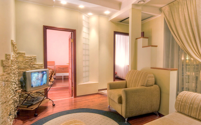 Gostinyiy Dom Na Ulitse Kozlova Apartment