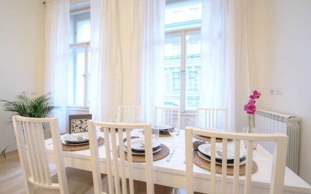 Manesova Apartment
