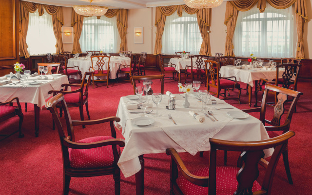 Отель Заповедник Лесное