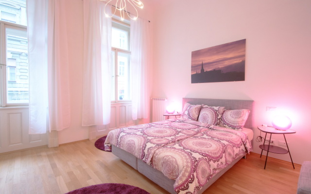 Manesova Apartment