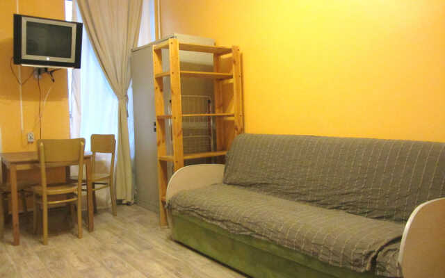 Old Flat Gostevoy Dom Na Vosstaniya