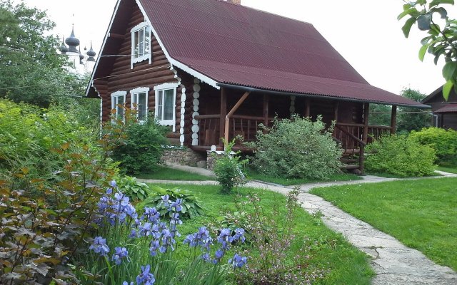 Гостевой дом Русская Изба с баней