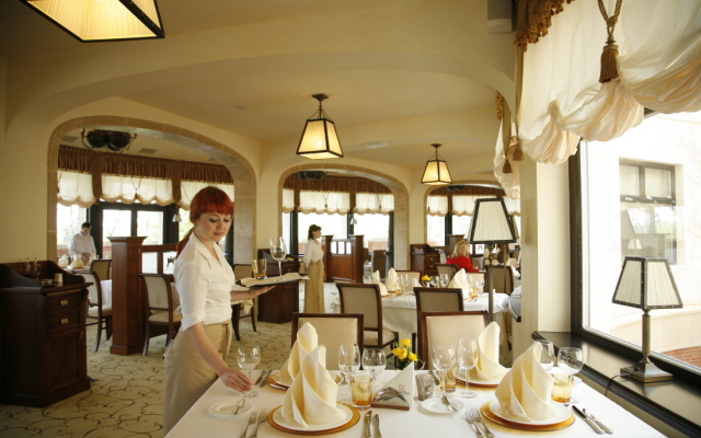 Citadel Inn Hotel & Resort
