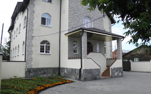 Gostinyij Dom Provintsiya