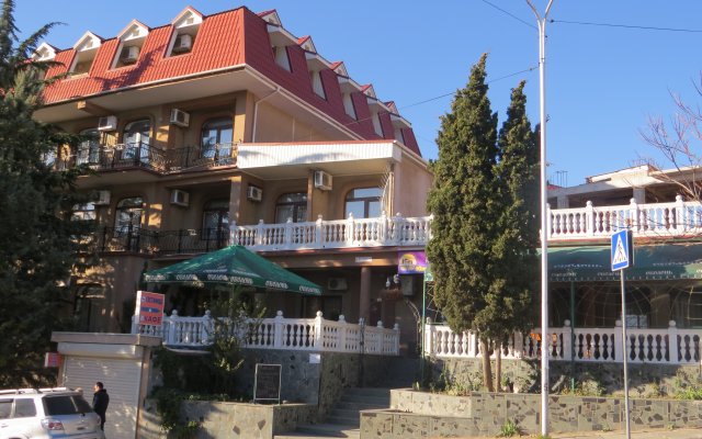 Yuzhnaya Noch' Mini-Hotel