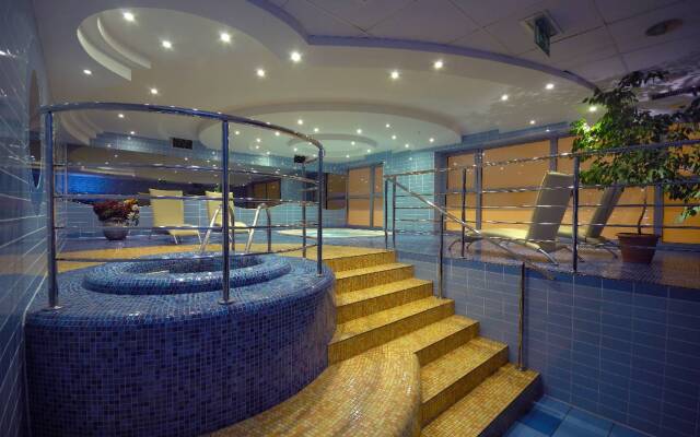Qubus Legnica Hotel