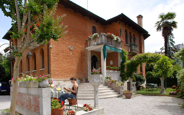 Villa Albertina Hotel
