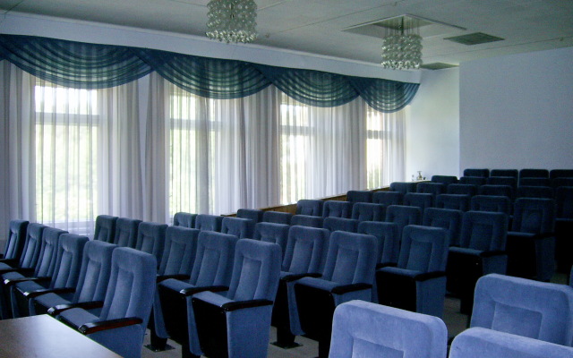 Загородный гостиничный комплекс Серебряный бор