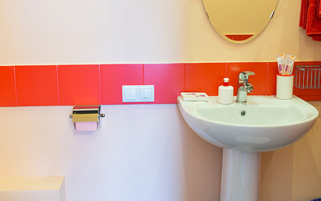 Red Mini-Hotel