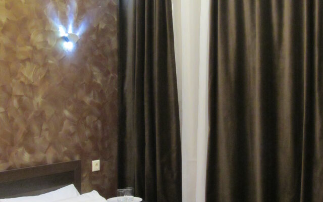 Duet Hotel