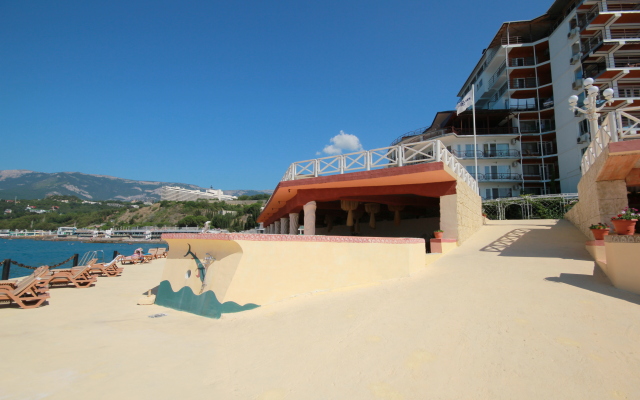 Yakht Klub Mini Hotel	