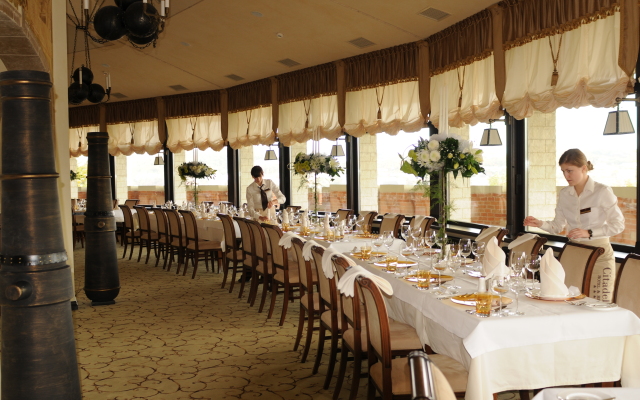 Citadel Inn Hotel & Resort