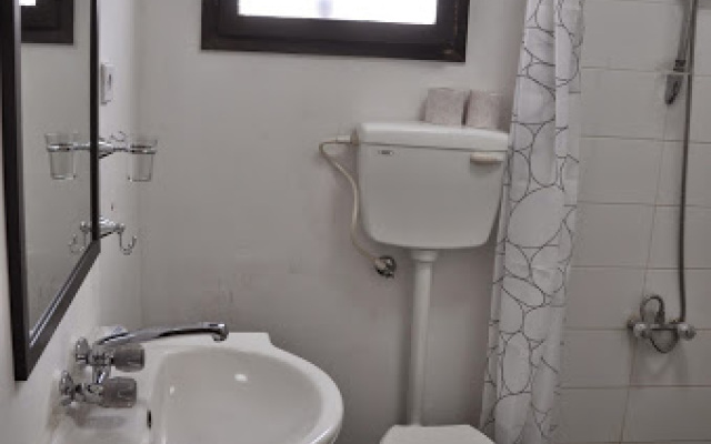 ARENDAIZRAIL on Ha-Golan 68 Apartments