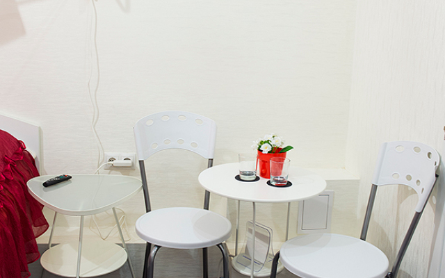 Red Mini-Hotel